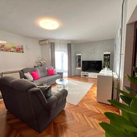 Apartment Tigo - 2 Bedrooms, 2 Bathrooms, Terrace And Big Garden Fažana Zewnętrze zdjęcie
